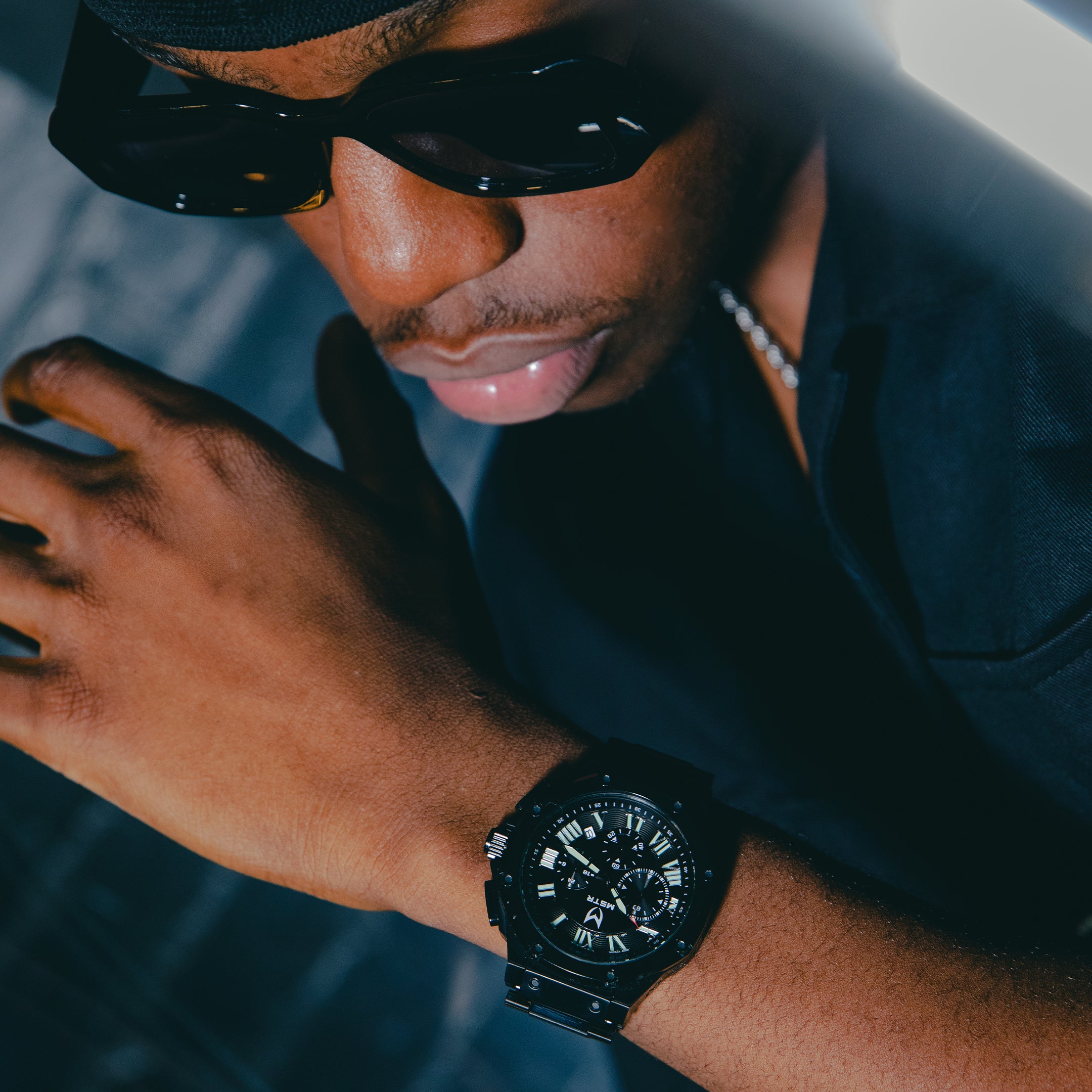 AM1056SS - AMBASSADOR BLACK STEEL BAND